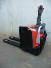 електрическа палетна количка BT LPE 200