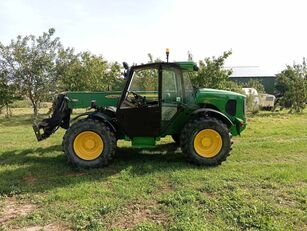 телескопичен товарач John Deere